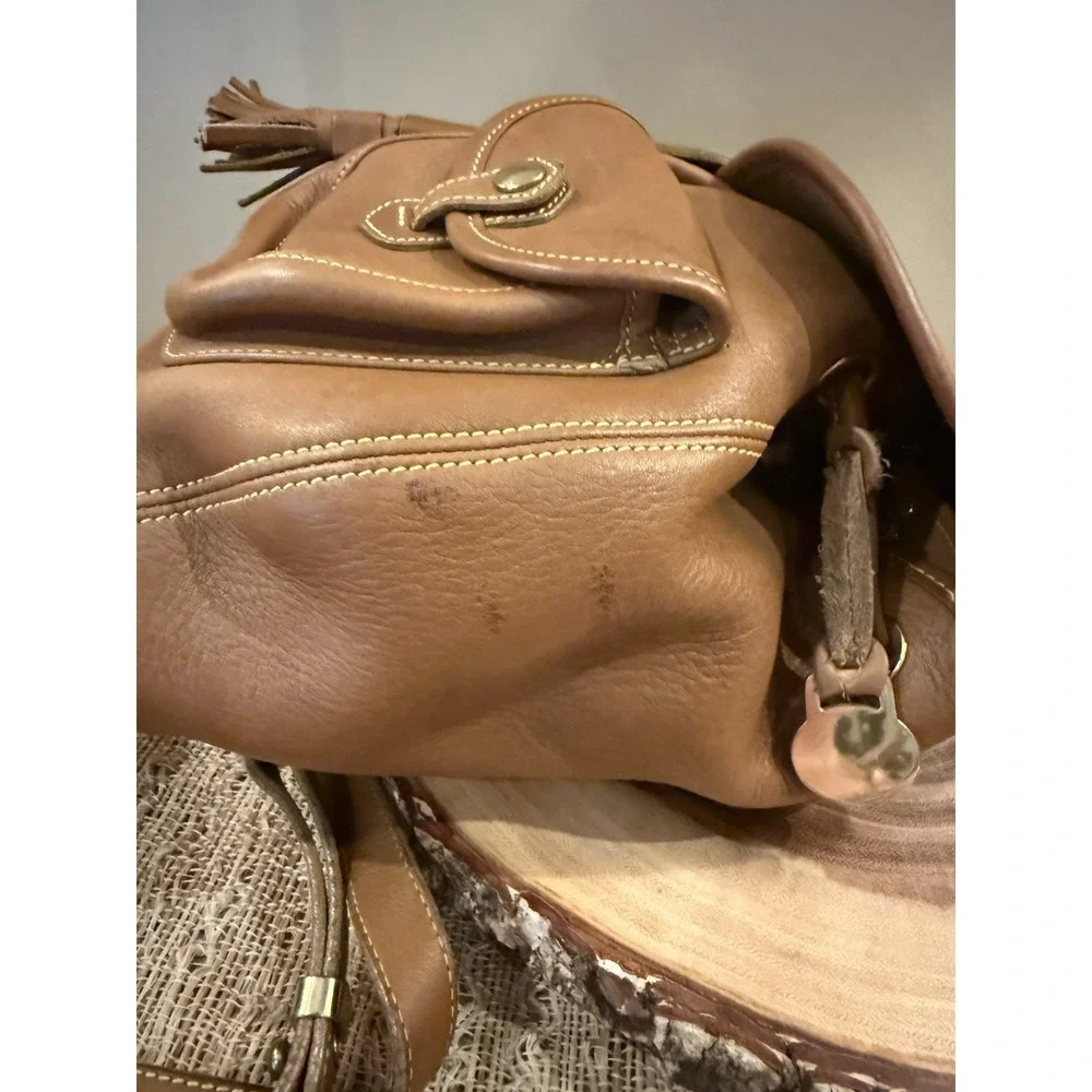 Vintage Dooney & Bourke 1999 Canyon Glove Honey Tan Leather Tassel Backpack